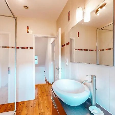 In * Louvie-Soubiron