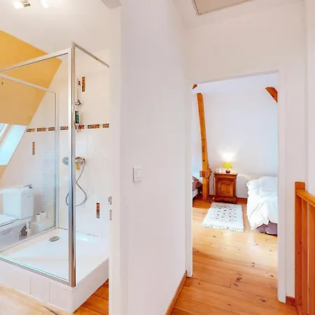 2 Bedroom Gorgeous In *