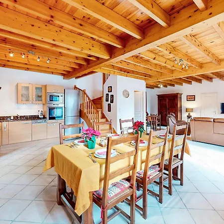 2 Bedroom Gorgeous In Ferienhaus